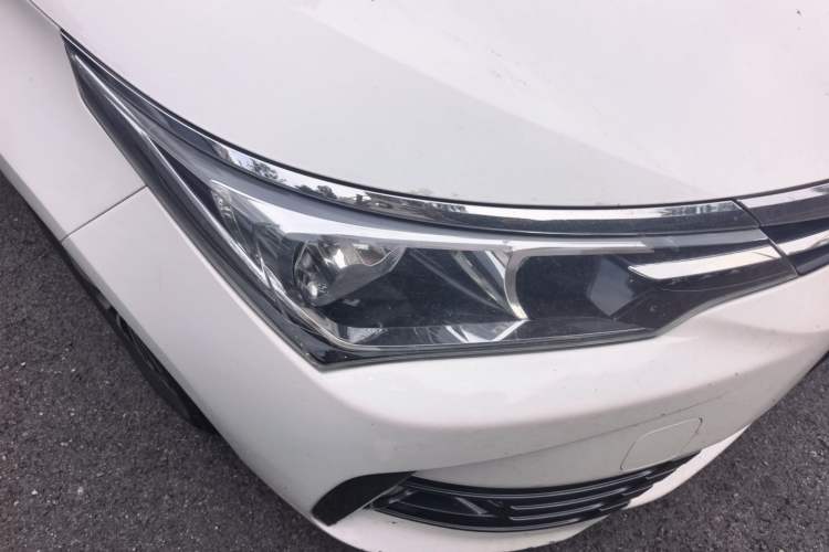 Used Toyota Corolla 2017 Revised Version 1.2T S-CVT GL Right Front Headlight