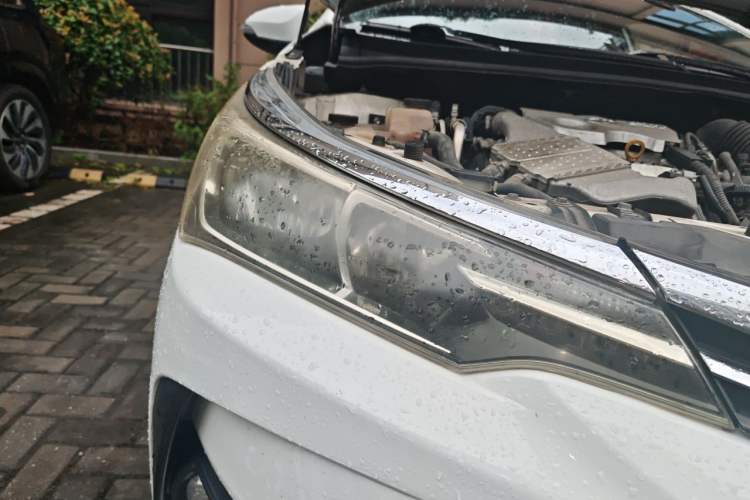 Used Toyota Corolla 2017 Revised Version 1.2T S-CVT GL Right Front Headlight
