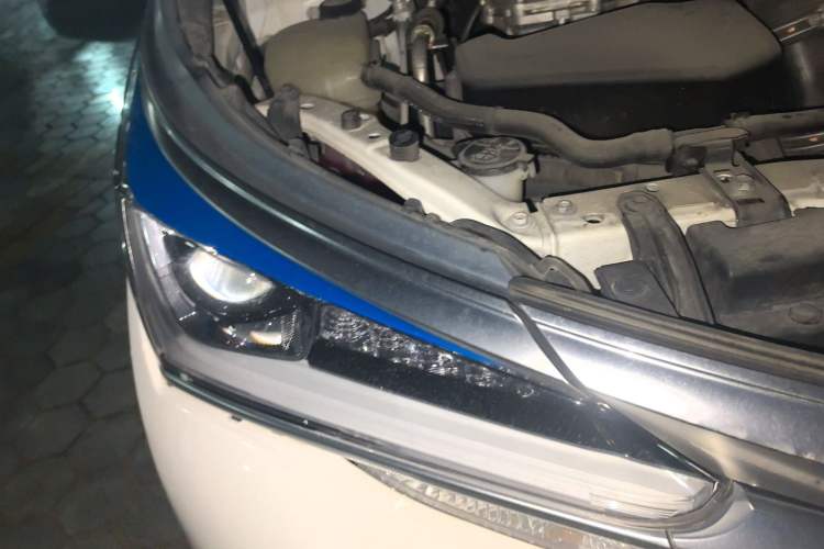 Used Toyota Corolla 2017 Revised Dual-Engine 1.8L E-CVT Leading Edition Right Front Headlight