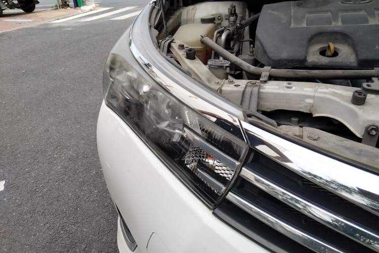 Used Toyota Corolla 2017 1.6L CVT GL Right Front Headlight