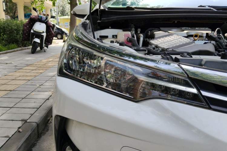 Used Toyota Corolla 2017 1.2T CVT GL Right Front Headlight