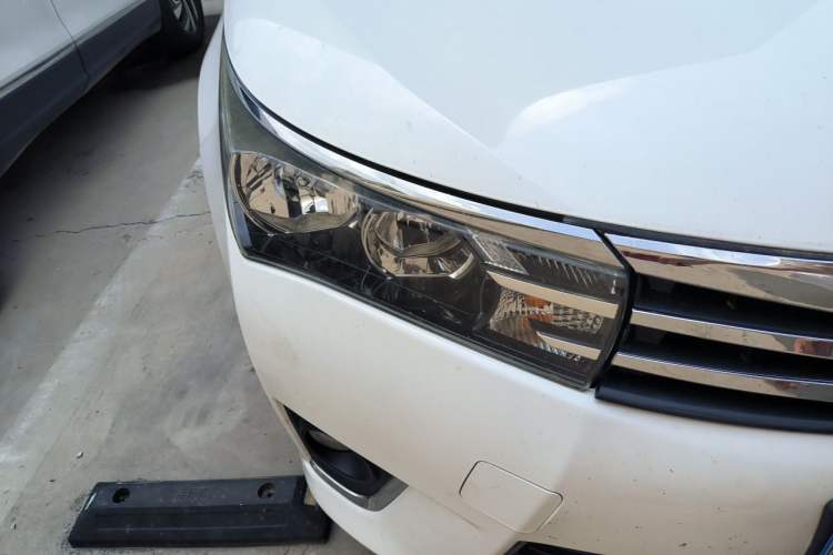Used Toyota Corolla 2017 Revised Version 1.6L S-CVT GL Right Front Headlight