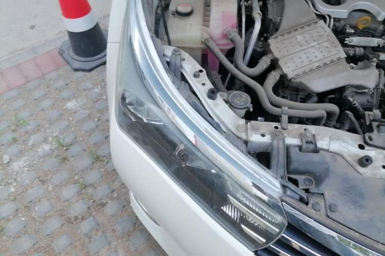 Used Toyota Corolla 2017 1.2T CVT GL Right Front Headlight