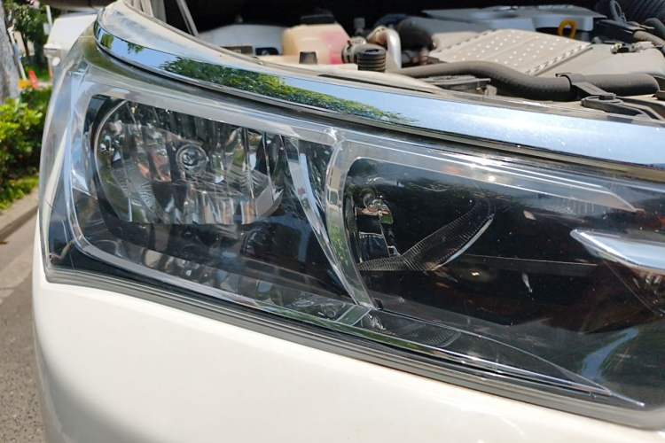 Used Toyota Corolla 2017 Revised Version 1.2T S-CVT GL-i Right Front Headlight