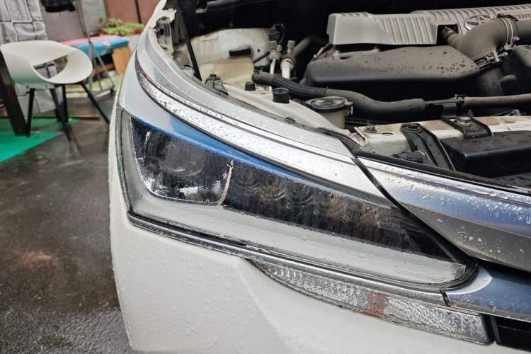 Used Toyota Corolla 2017 Revised Dual-Engine 1.8L E-CVT Leading Edition Right Front Headlight