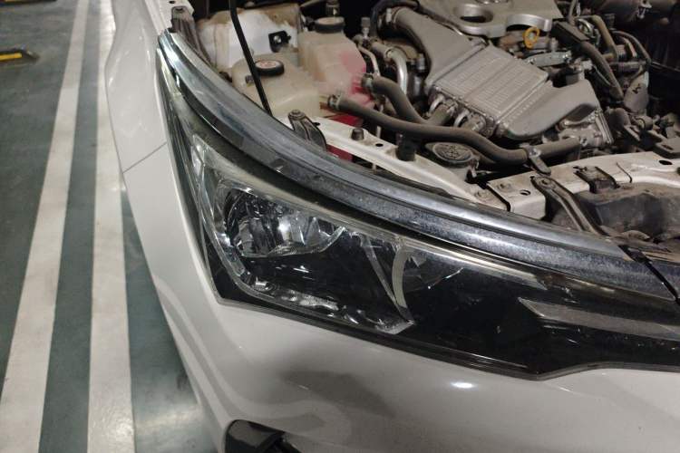 Used Toyota Corolla 2017 Revised Version 1.2T S-CVT GL Right Front Headlight