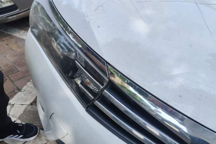 Used Toyota Corolla 2017 1.6L CVT GL Right Front Headlight