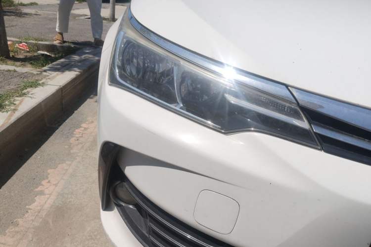 Used Toyota Corolla 2017 Revised Version 1.2T S-CVT GL-i Right Front Headlight