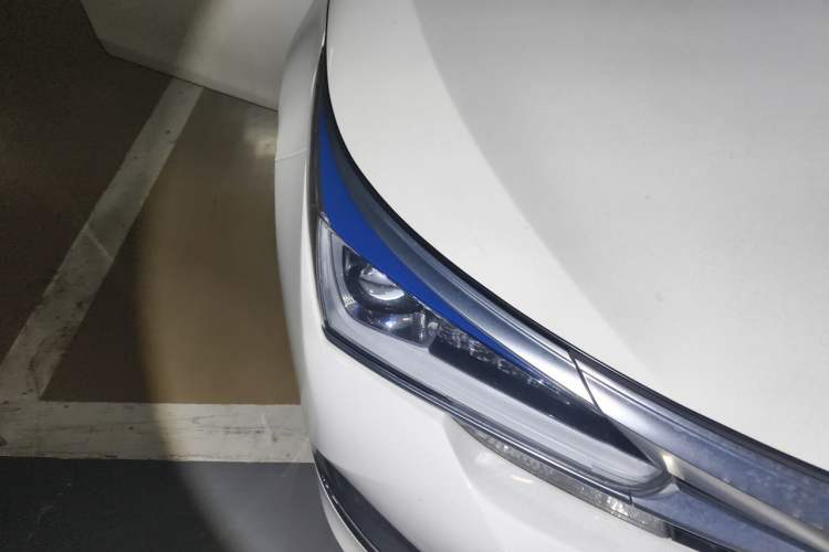 Used Toyota Corolla 2017 Revised Dual-Engine 1.8L E-CVT Leading Edition Right Front Headlight