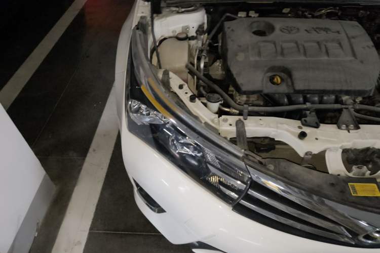 Used Toyota Corolla 2017 1.6L CVT GL Right Front Headlight