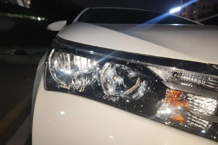 Used Toyota Corolla 2017 1.6L CVT GL Right Front Headlight