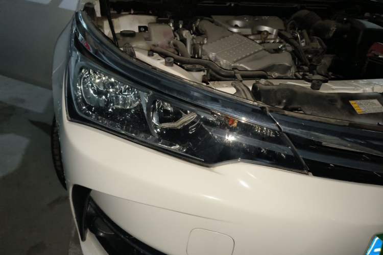 Used Toyota Corolla 2017 Revised Version 1.2T S-CVT GL Right Front Headlight
