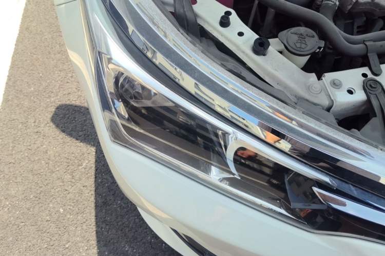 Used Toyota Corolla 2017 Revised Version 1.2T S-CVT GL-i Right Front Headlight