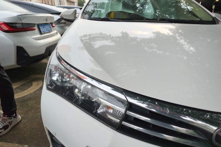 Used Toyota Corolla 2017 1.2T CVT GL-i Leather Edition Right Front Headlight