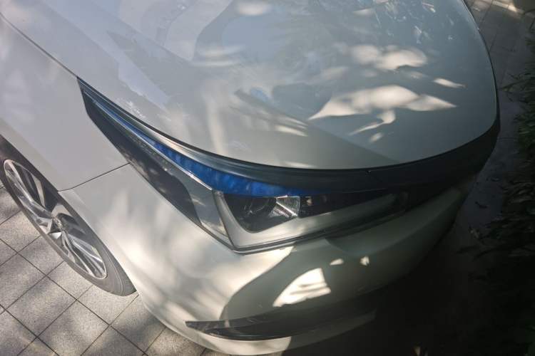 Used Toyota Corolla 2017 Revised Dual-Engine 1.8L E-CVT Elite Edition Right Front Headlight