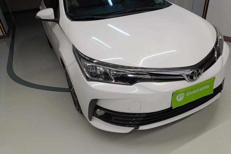 Used Toyota Corolla 2017 Revised Version 1.2T S-CVT GL Right Front Headlight