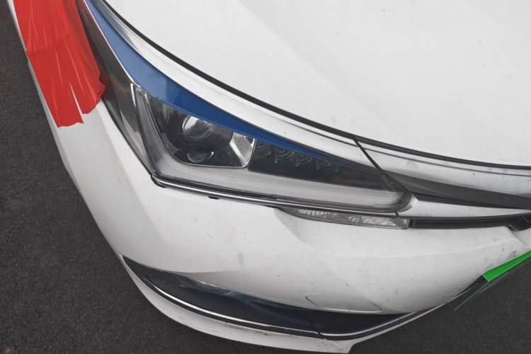 Used Toyota Corolla 2017 Revised Dual-Engine 1.8L E-CVT Leading Edition Right Front Headlight