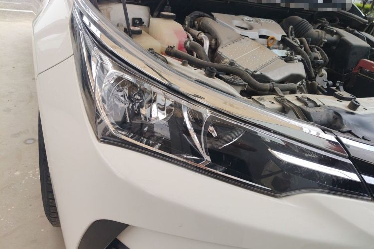 Used Toyota Corolla 2017 Revised Version 1.2T S-CVT GL Right Front Headlight