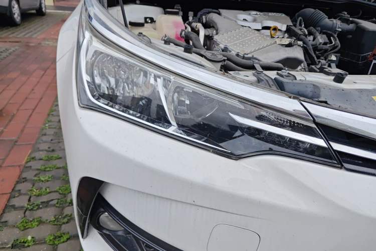 Used Toyota Corolla 2017 Revised Version 1.2T S-CVT GL-i Right Front Headlight