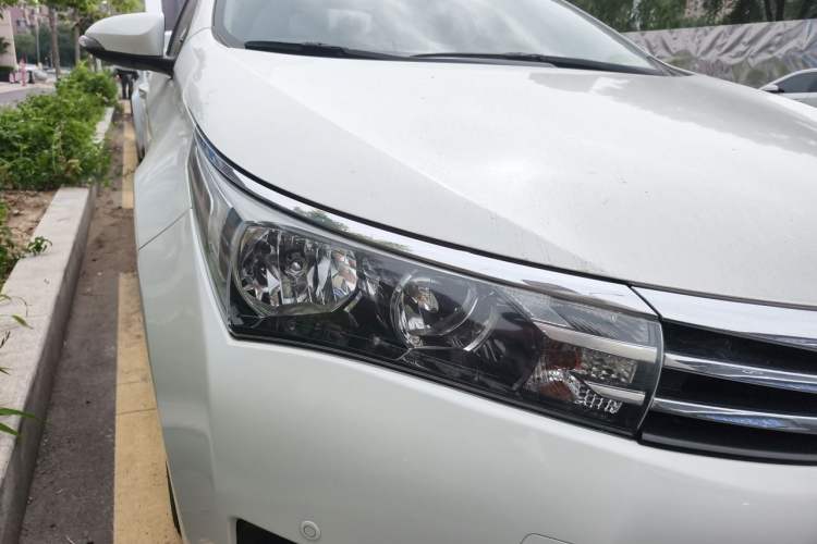 Used Toyota Corolla 2017 1.2T CVT GL-i Right Front Headlight