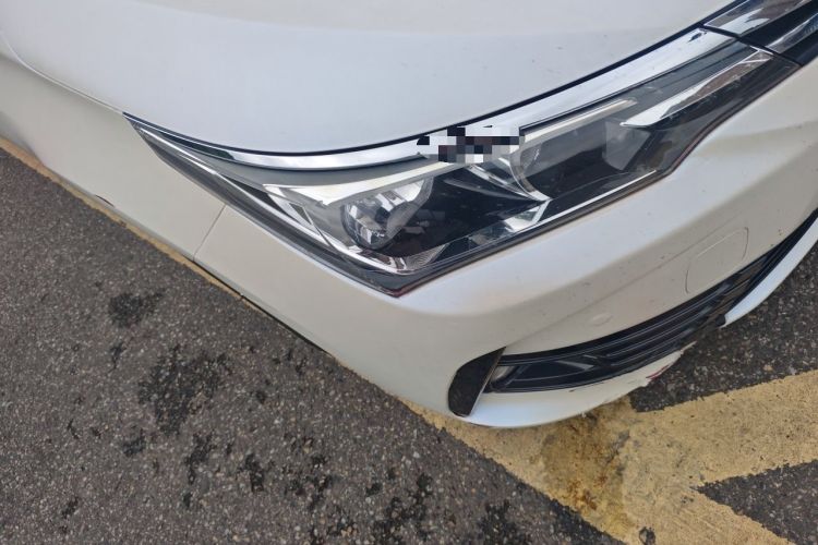 Used Toyota Corolla 2017 Revised Version 1.2T S-CVT GL-i Right Front Headlight