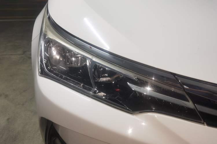Used Toyota Corolla 2017 Revised Version 1.2T S-CVT GL-i Right Front Headlight