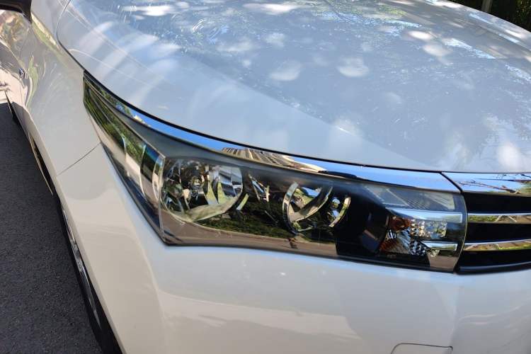 Used Toyota Corolla 2017 1.6L CVT GL Right Front Headlight