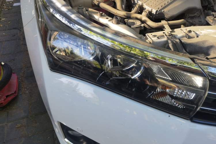 Used Toyota Corolla 2017 1.2T CVT GL-i Right Front Headlight