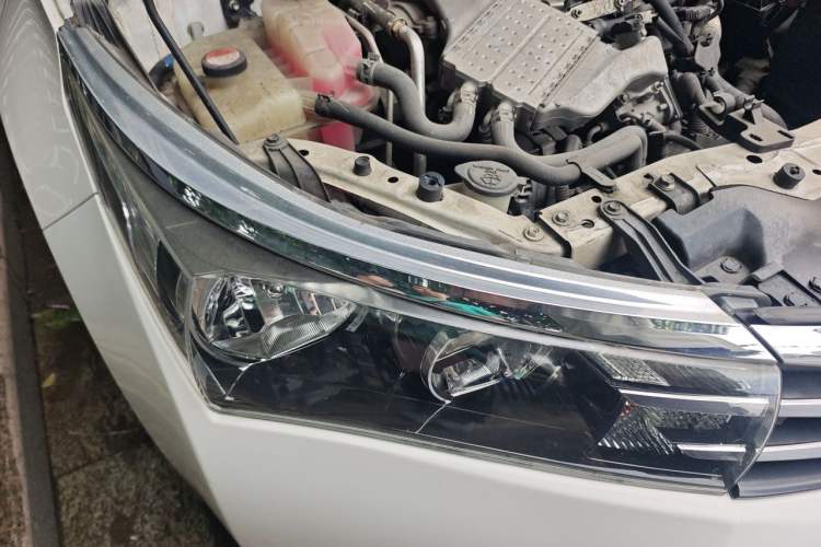 Used Toyota Corolla 2017 1.2T CVT GL-i Right Front Headlight