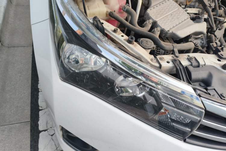 Used Toyota Corolla 2017 Revised Version 1.2T S-CVT GL Right Front Headlight