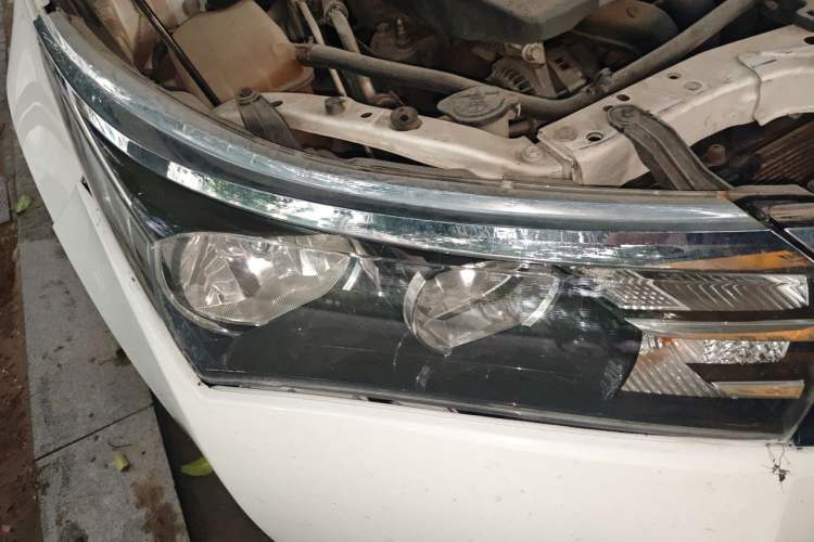 Used Toyota Corolla 2017 Revised Version 1.6L S-CVT GL Right Front Headlight