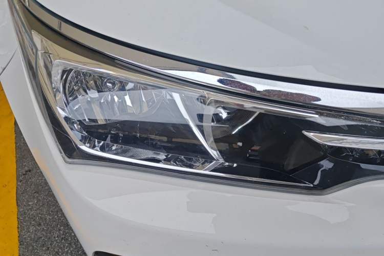 Used Toyota Corolla 2017 Revised Version 1.2T S-CVT GL Right Front Headlight