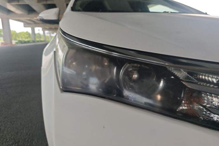 Used Toyota Corolla 2017 1.2T CVT GL Right Front Headlight