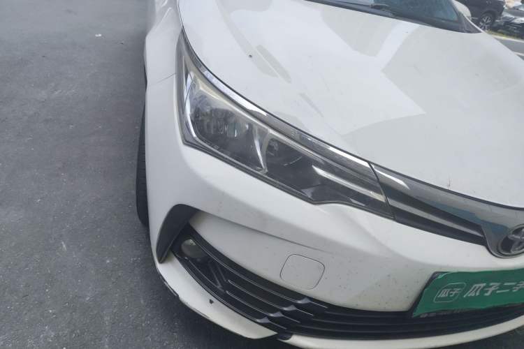 Used Toyota Corolla 2017 Revised Version 1.2T S-CVT GL Right Front Headlight