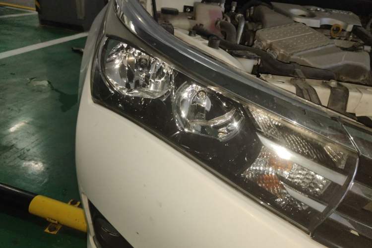 Used Toyota Corolla 2017 1.2T CVT GL Right Front Headlight