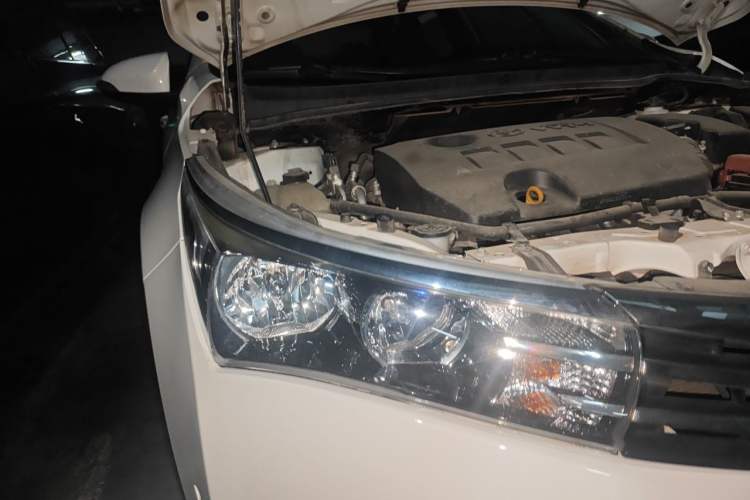 Used Toyota Corolla 2017 1.6L CVT GL Right Front Headlight