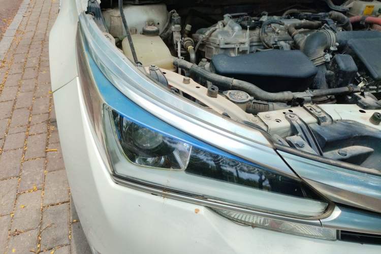 Used Toyota Corolla 2017 Revised Dual-Motor 1.8L E-CVT Pioneer Edition Right Front Headlight