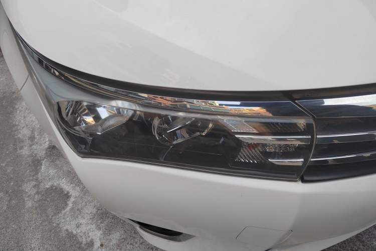 Used Toyota Corolla 2017 1.6L CVT GL Right Front Headlight