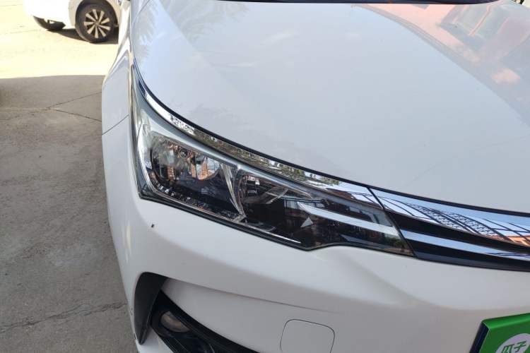 Used Toyota Corolla 2017 1.2T Manual GL-i Special Edition with Leather Right Front Headlight