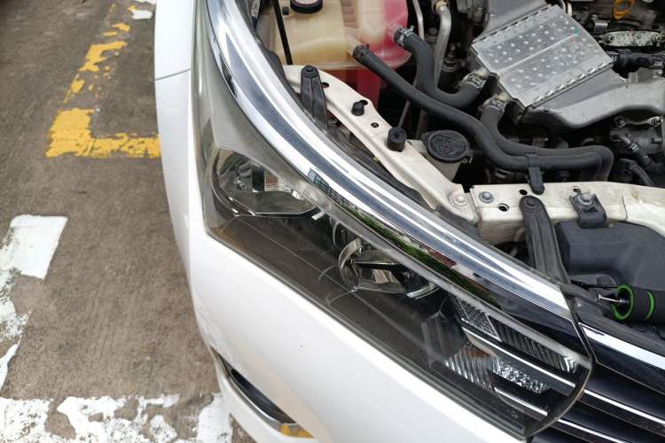 Used Toyota Corolla 2017 1.2T CVT GL Right Front Headlight
