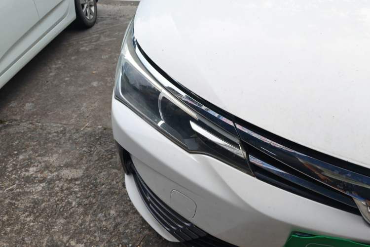 Used Toyota Corolla 2017 Revised Version 1.2T S-CVT GL-i Right Front Headlight