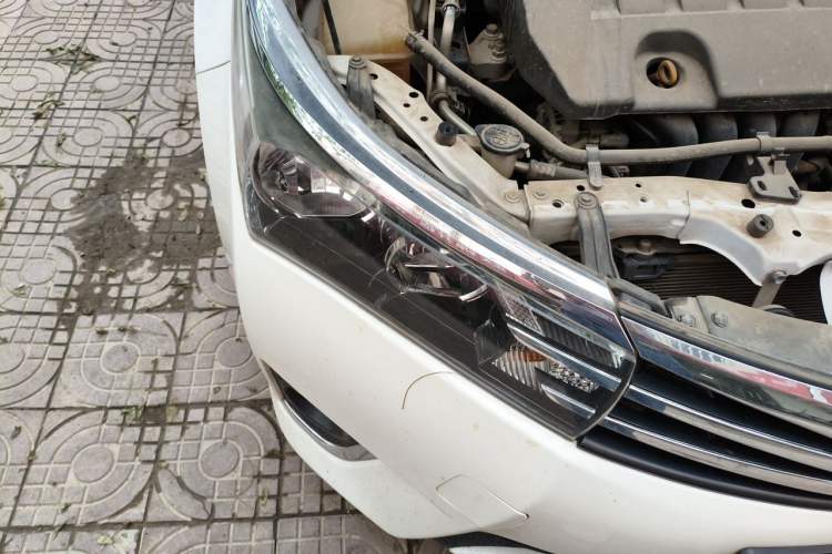 Used Toyota Corolla 2017 Revised Version 1.6L S-CVT GL Right Front Headlight