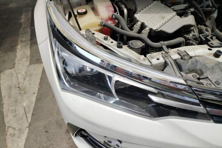 Used Toyota Corolla 2017 Revised Version 1.2T S-CVT GL-i Right Front Headlight