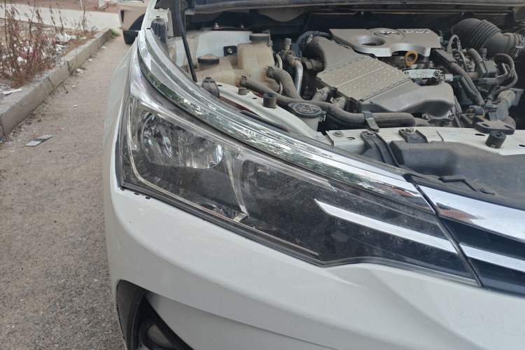Used Toyota Corolla 2017 Revised Version 1.2T S-CVT GL-i Right Front Headlight