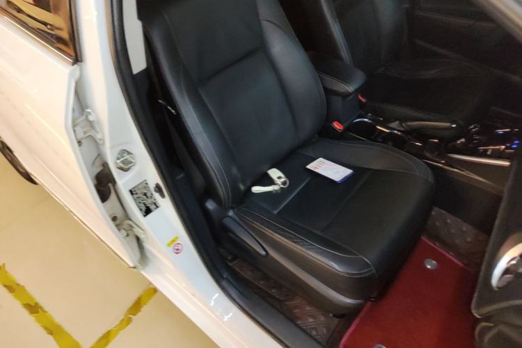 Used Toyota Corolla 2017 Revised Dual-Engine 1.8L E-CVT Elite Edition Right Front Seat