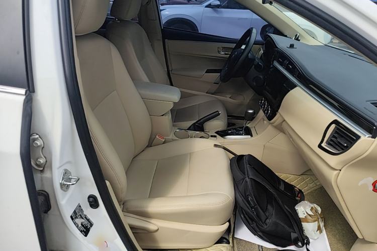 Used Toyota Corolla 2017 1.6L CVT GL Right Front Seat