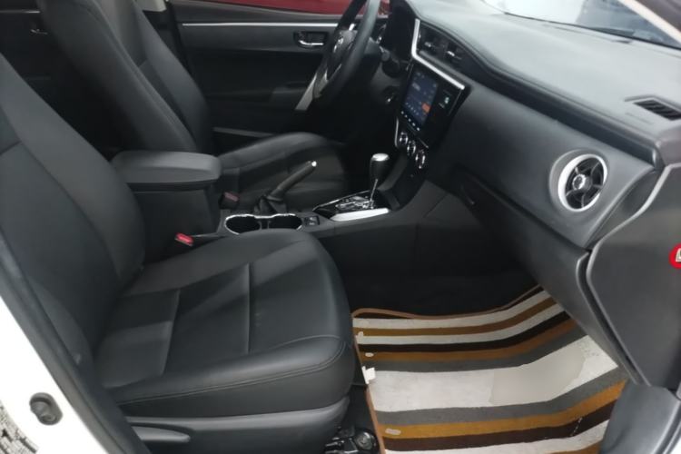Used Toyota Corolla 2017 Revised Version 1.2T S-CVT GL-i Right Front Seat