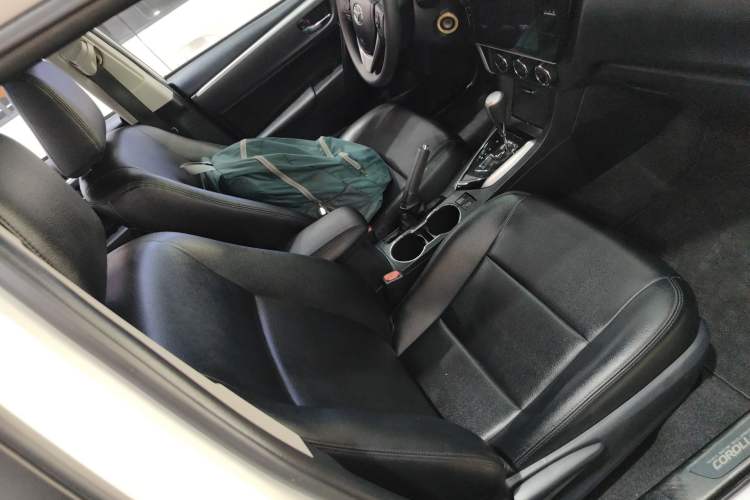 Used Toyota Corolla 2017 Revised Version 1.2T S-CVT GL Right Front Seat