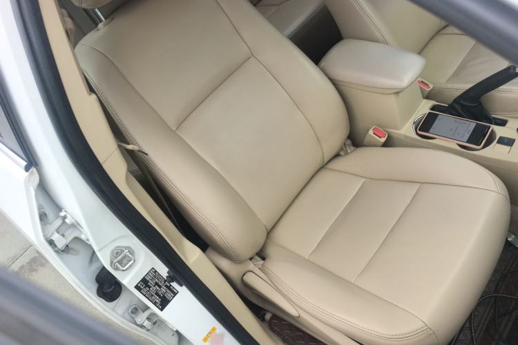 Used Toyota Corolla 2017 1.6L CVT GL Right Front Seat
