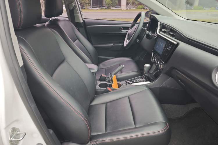 Used Toyota Corolla 2017 Revised Version 1.2T S-CVT GL Right Front Seat